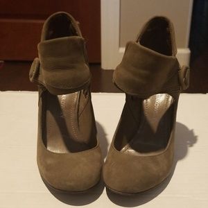 Ankle boots size 5 1/2 M